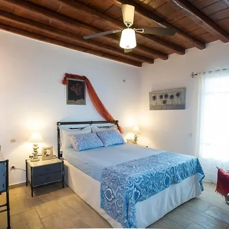 דירה With Amazing Balcony View Of Mykonos *